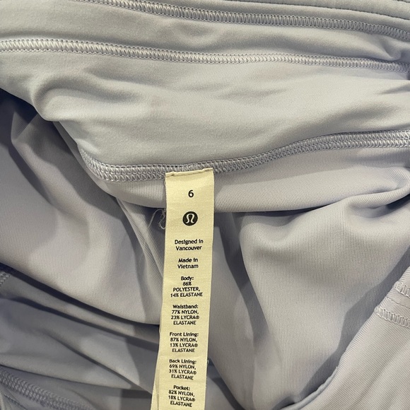 lululemon skirt size 6 only worn twice - Picture 3 of 3